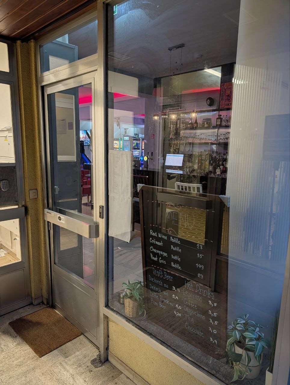 Diamonds Bar Exterior